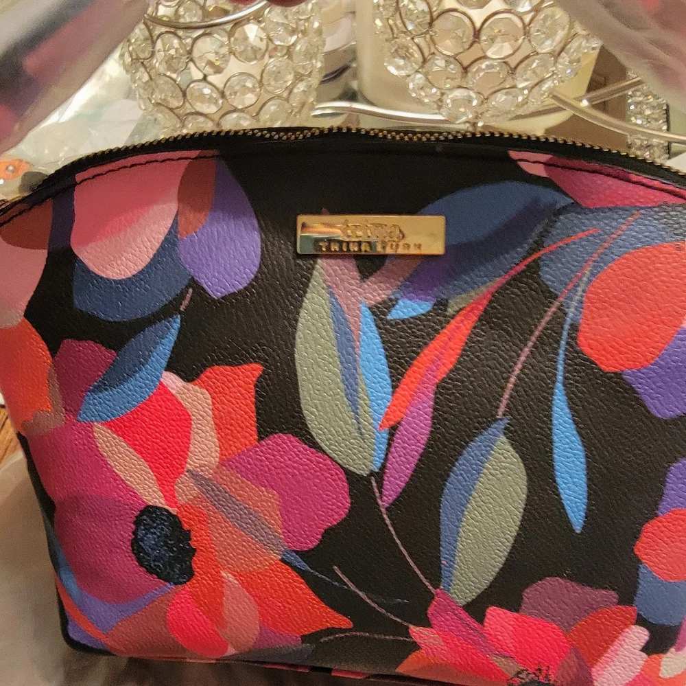 Trina Turk Floral Print Women's Bag - Black and Pink